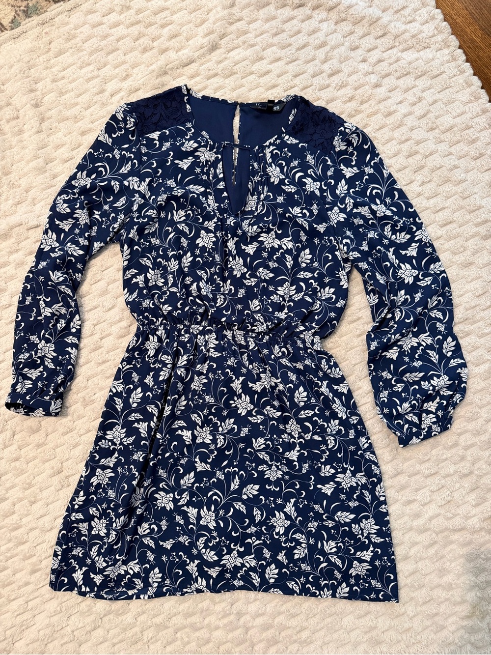 Express Navy Blue White Floral Lace Long Sleeve Dress Size Small